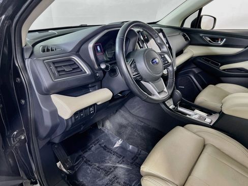 Used 2023 Subaru Ascent Limited w/ Technology Package AWD/4WD image 9