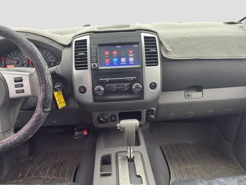 Used 2019 Nissan Frontier SV image 14