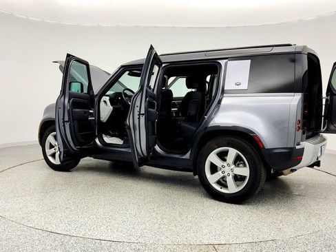 Used 2023 Land Rover Defender 110 S image 12