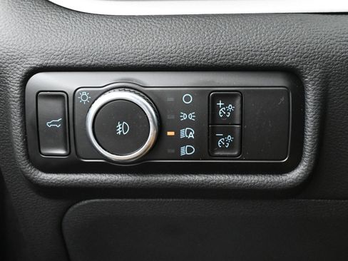 Used 2023 Ford Explorer XLT w/ Equipment Group 202A image 12