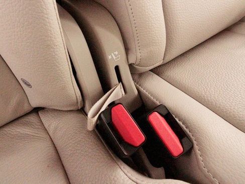 Used 2023 Volvo XC90 T8 Plus w/ Protection Package Premier image 22