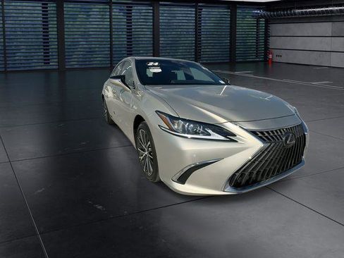 Certified 2024 Lexus ES 350 w/ Premium Package FWD image 3