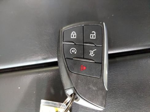 Used 2021 Buick Envision Essence w/ Sport Touring Package FWD image 31