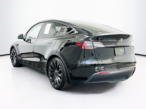 Used 2023 Tesla Model Y Performance image 5
