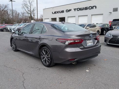 Used 2022 Toyota Camry XLE image 5