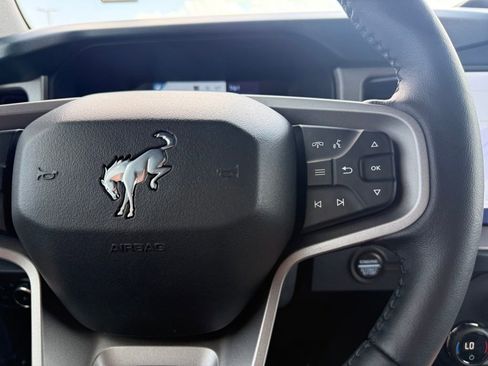 Used 2024 Ford Bronco Outer Banks image 26