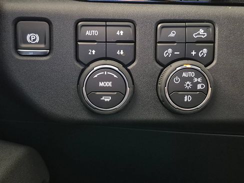 New 2026 Chevrolet Silverado 1500 LTZ AWD/4WD image 18