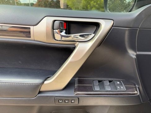 Used 2021 Lexus GX 460 Premium w/ Accessory Package AWD/4WD image 6