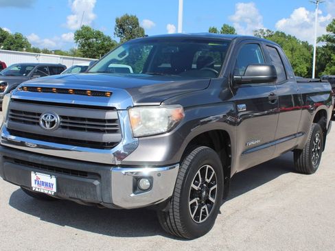 Used 2015 Toyota Tundra SR AWD/4WD image 2