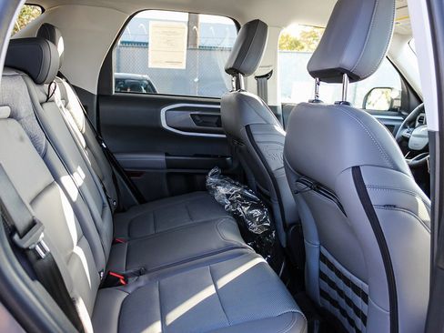 New 2025 Ford Bronco Sport Badlands image 17