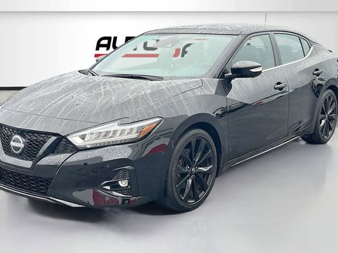Used 2023 Nissan Maxima SR w/ Sport Mat Group FWD image 3