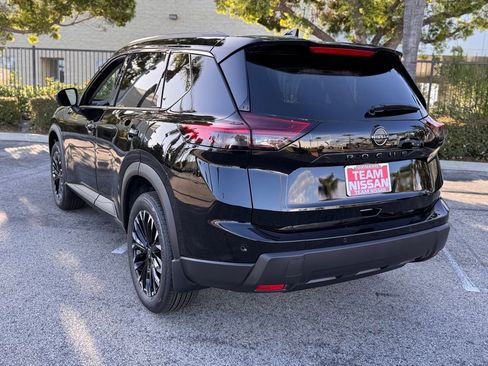 New 2026 Nissan Rogue SV FWD image 5