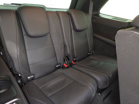 Used 2021 Mercedes-Benz GLS 450 4MATIC image 13