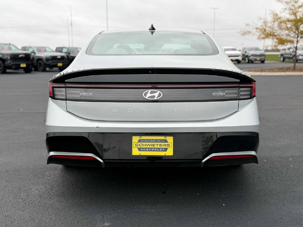 Used 2025 Hyundai Sonata SEL FWD image 8