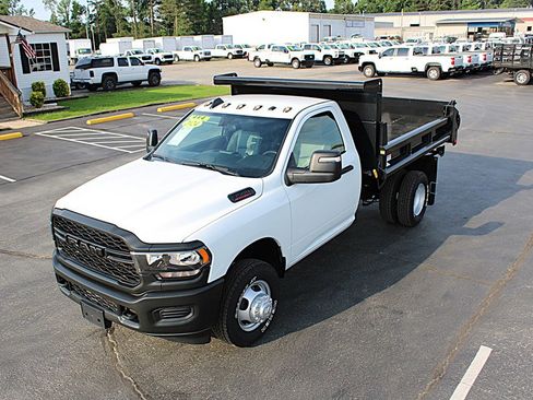 Used 2024 RAM 3500 Tradesman AWD/4WD image 8