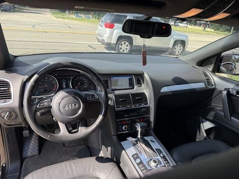 Used 2014 Audi Q7 3.0T S line Prestige w/ S Line Package AWD/4WD image 16