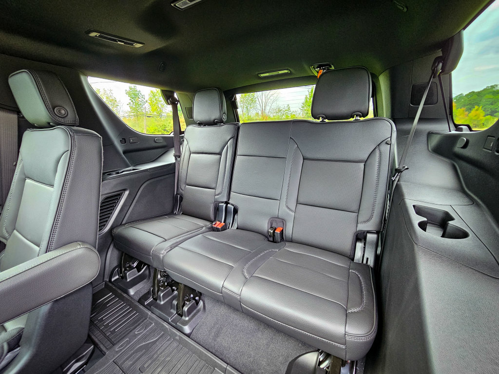 New 2026 GMC Yukon Denali w/ Sun & Power Step Package AWD/4WD image 42