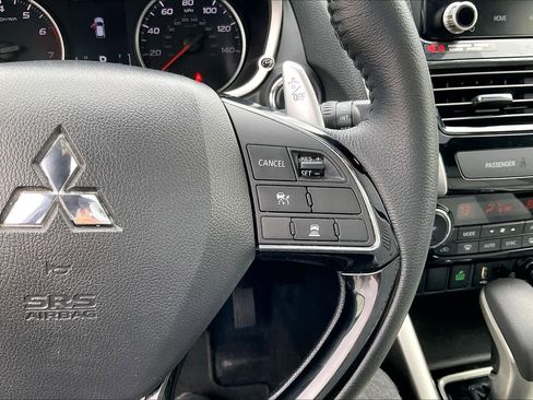 Used 2023 Mitsubishi Eclipse Cross SEL image 23