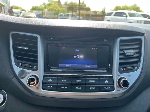 Used 2017 Hyundai Tucson Value FWD image 13