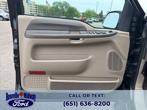Used 2004 Ford Excursion XLT AWD/4WD image 30