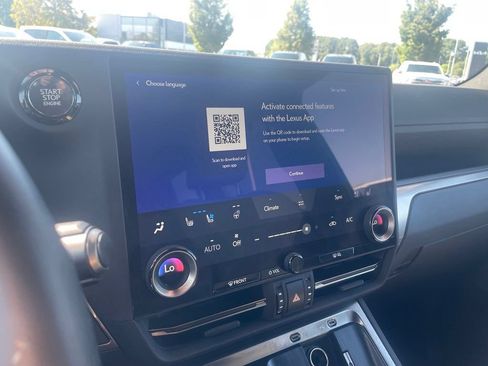 Used 2025 Lexus GX 550 AWD/4WD image 15