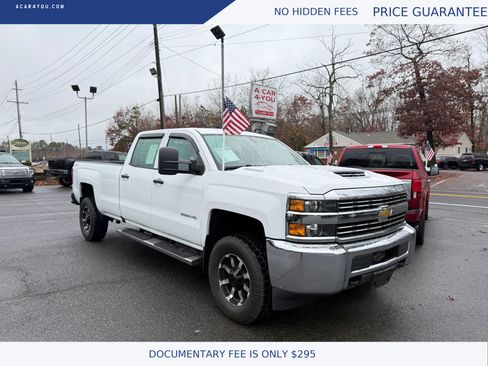 Used 2018 Chevrolet Silverado 2500 W/T w/ Snow Plow Prep Package image 4
