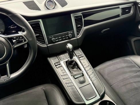 Used 2017 Porsche Macan S image 18