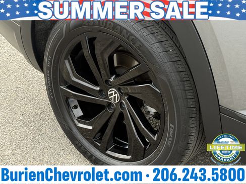 Used 2023 Volkswagen Atlas SE AWD/4WD image 28