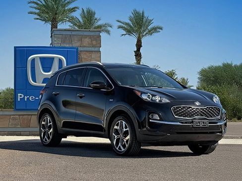 Used 2020 Kia Sportage EX image 3