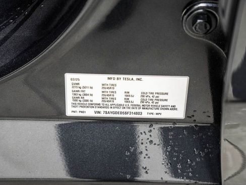 Used 2025 Tesla Model Y Long Range image 33