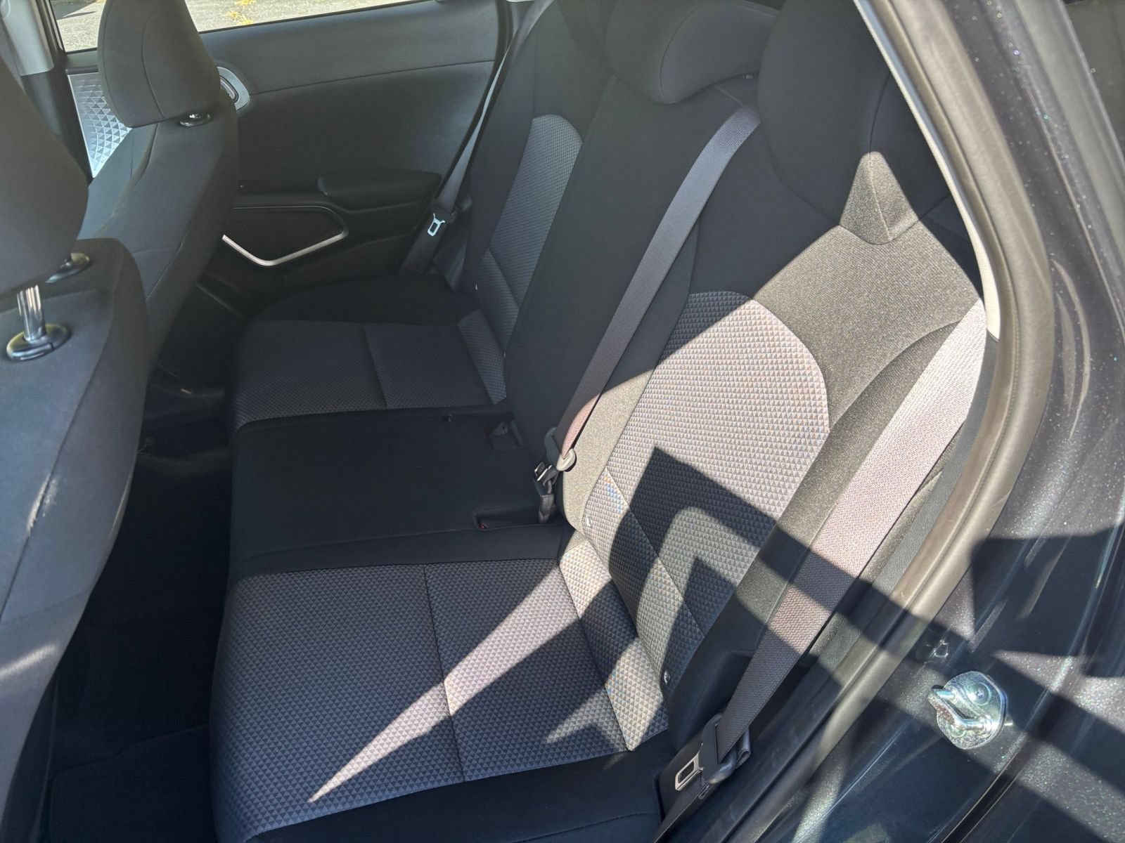 Used 2025 Kia Soul LX w/ LX Technology Package FWD image 32