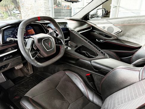 Used 2022 Chevrolet Corvette Stingray Premium Cpe w/ Z51 Performance Package image 26