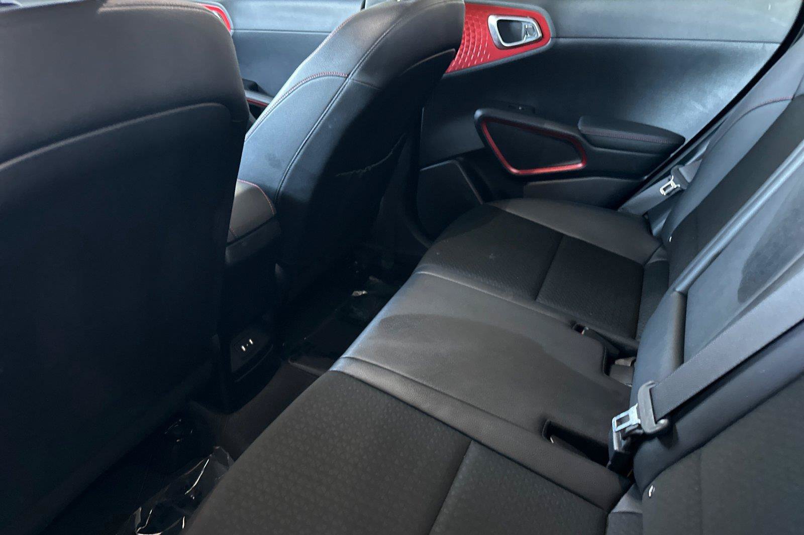 Used 2023 Kia Soul GT-Line FWD image 11