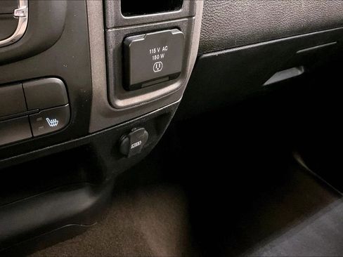 Used 2022 RAM 1500 Express w/ Wheel & Sound Group AWD/4WD image 18