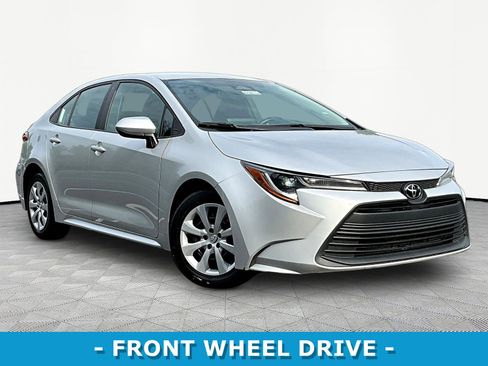 Used 2024 Toyota Corolla LE FWD image 3