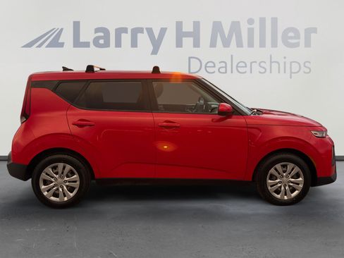 Used 2021 Kia Soul LX FWD image 6