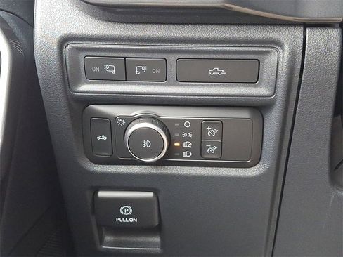 Used 2022 Ford F150 XLT w/ Equipment Group 302A High image 25