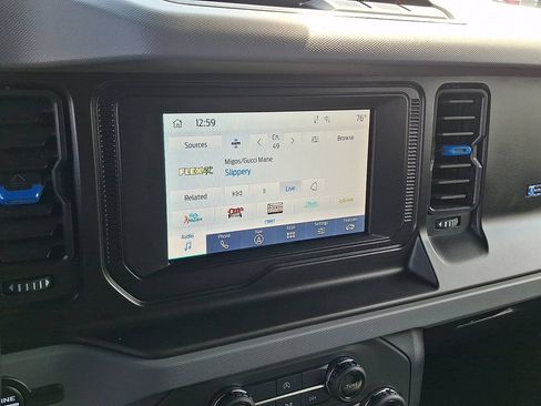 Used 2023 Ford Bronco Big Bend AWD/4WD image 3