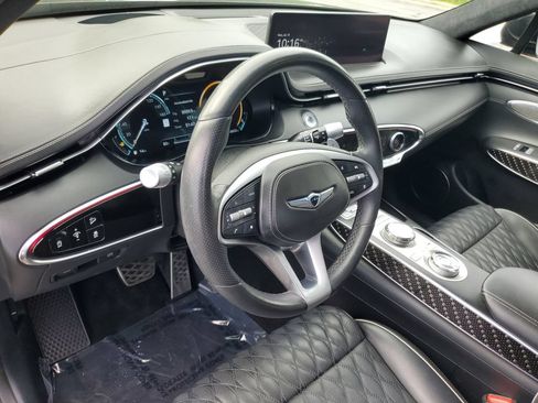 Used 2023 Genesis GV70 3.5T Sport w/ Sport Prestige Package AWD/4WD image 33