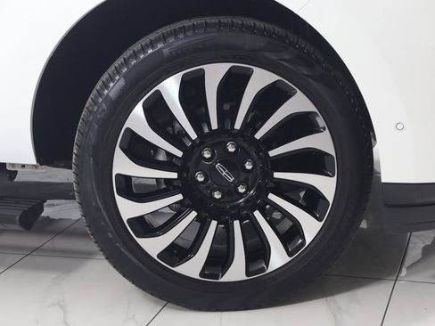 Used 2023 Lincoln Navigator Black Label image 18