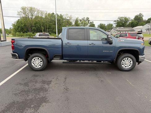 New 2026 Chevrolet Silverado 2500 LT w/ All Star Edition AWD/4WD image 2