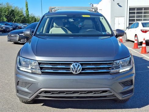 Used 2021 Volkswagen Tiguan SE image 2
