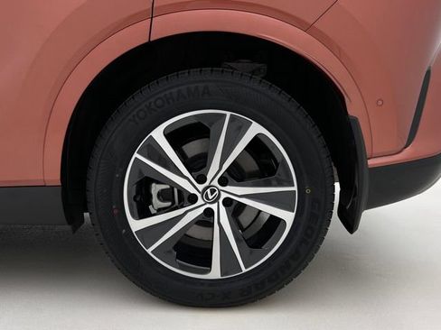 Used 2023 Lexus RX 350 Premium Plus w/ Accessory Package AWD/4WD image 27