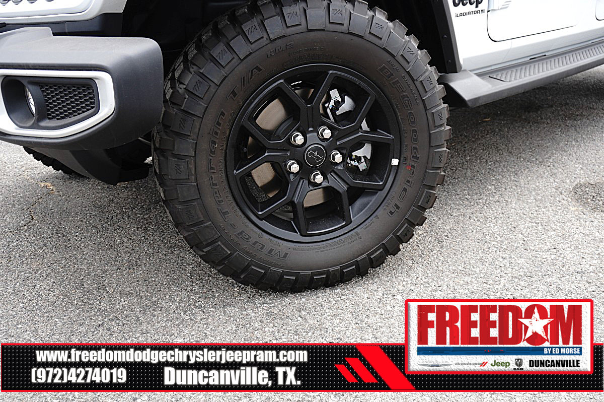 New 2026 Jeep Gladiator Sport AWD/4WD image 9
