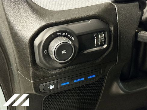 Used 2024 Jeep Wrangler Unlimited w/ Convenience Group image 10
