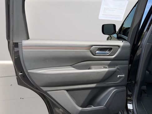 Used 2025 Nissan Armada SL w/ Captain's Chari Seat Package RWD image 27