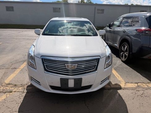 Used 2017 Cadillac XTS Vsport Platinum AWD/4WD image 2
