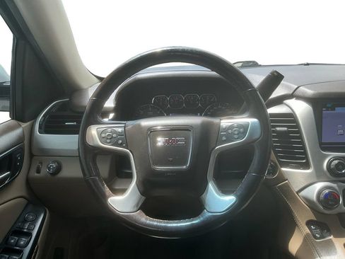 Used 2019 GMC Yukon XL SLT w/ Open Road Package RWD image 18