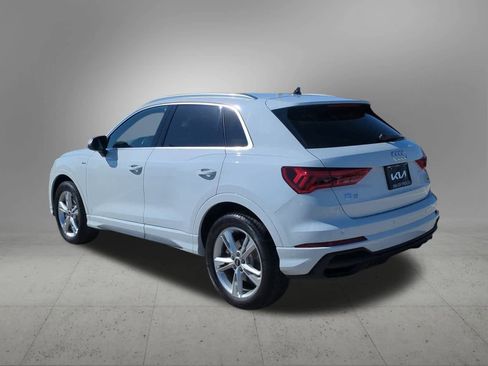 Used 2023 Audi Q3 2.0T Premium Plus w/ Premium Plus Package image 4