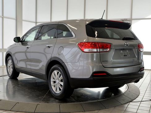 Used 2018 Kia Sorento L image 6